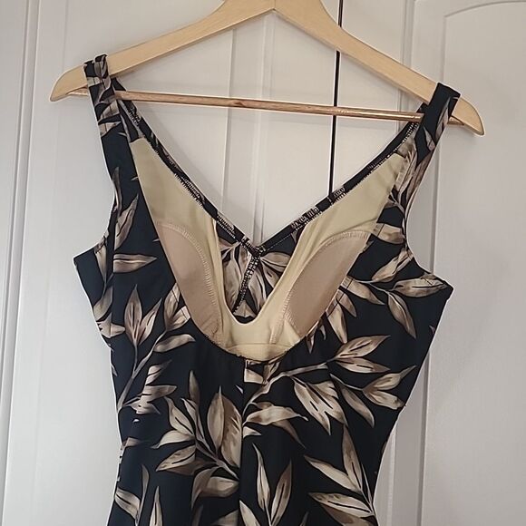 Miraclesuit One Piece Swim Suit Black Tan & Off White Palm Leaf Print Size 14 - Picture 6 of 13